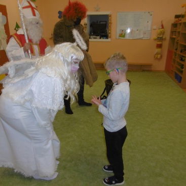 Mikuláš, čert a anděl v MŠ Činěves 3.12.2020